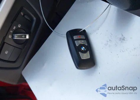 2017 BMW 320I из США, поврежденный, VIN WBA8E1G38HNU16223